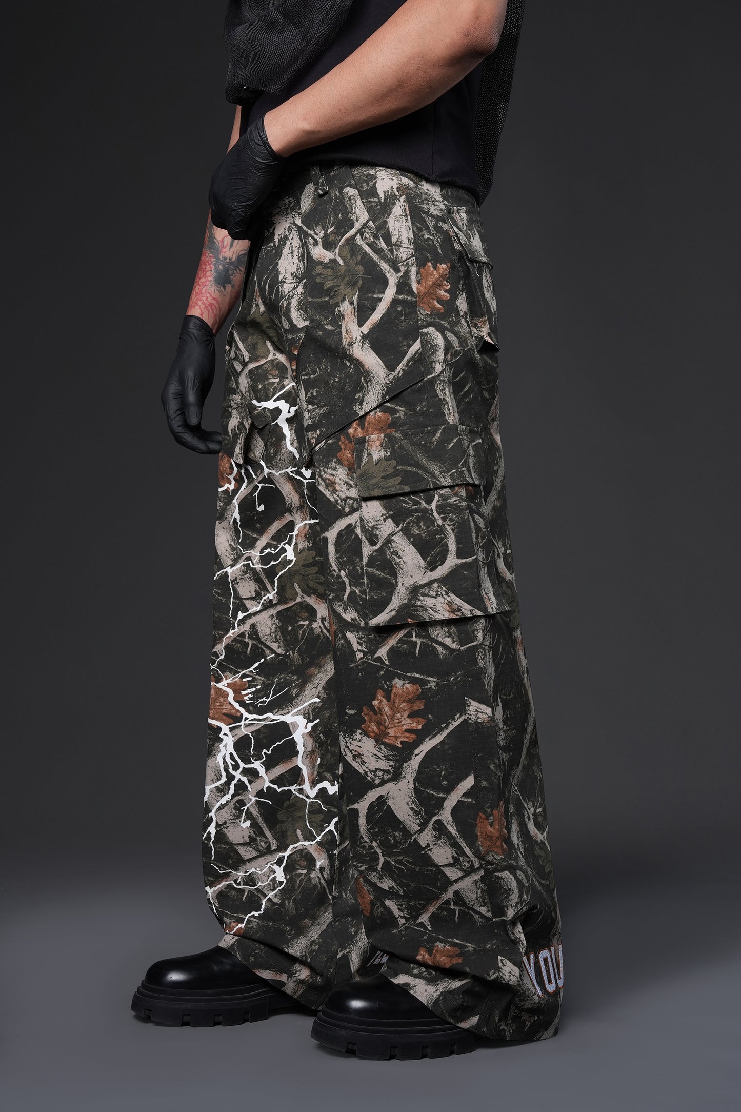 NO TRACE - Camouflage Pants