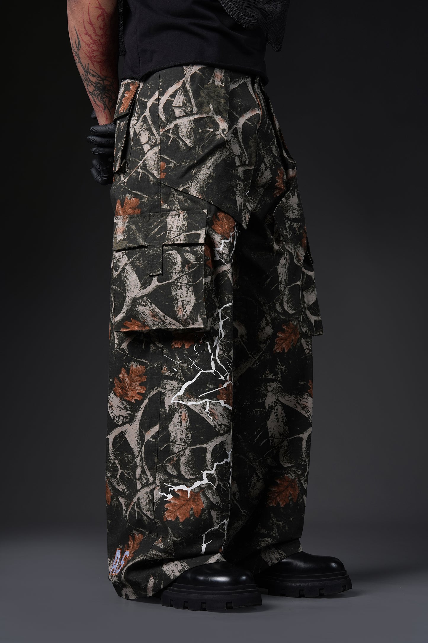 NO TRACE - Camouflage Pants